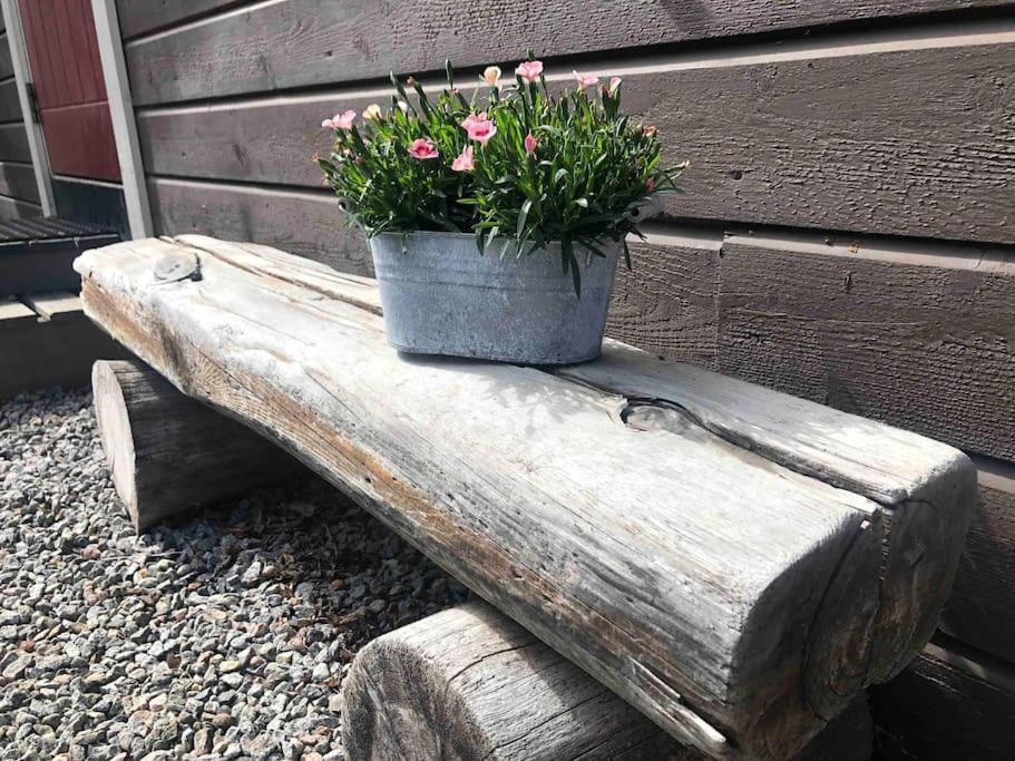 Appartamento Stille Og Landlig, Men Sentrumsnaer Leilighet Namsos Esterno foto